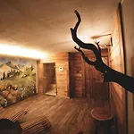 Della Guida Aparthotel 3*