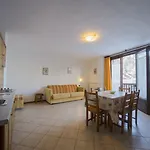 Della Guida 3*