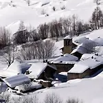 Della Guida Aparthotel 3*