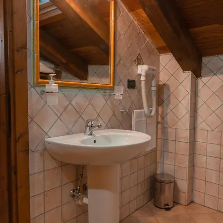Apart-hotel Della Guida 3*